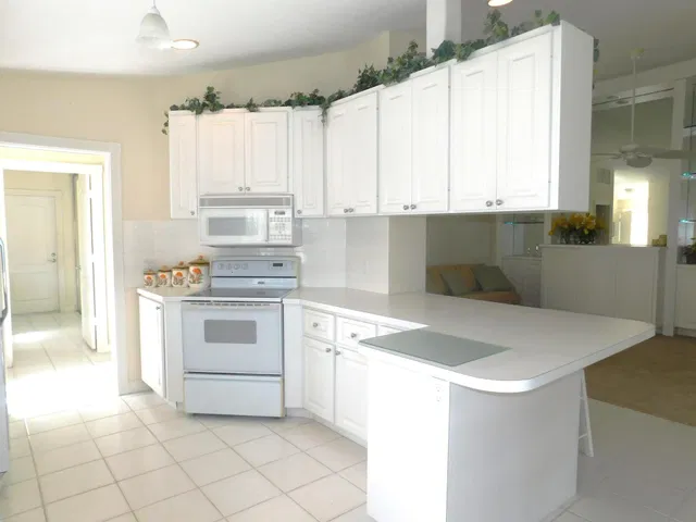 Residence photo 3