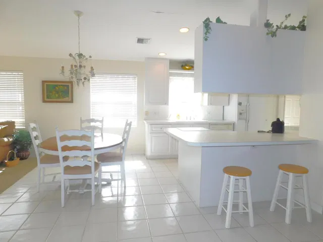 Residence photo 6
