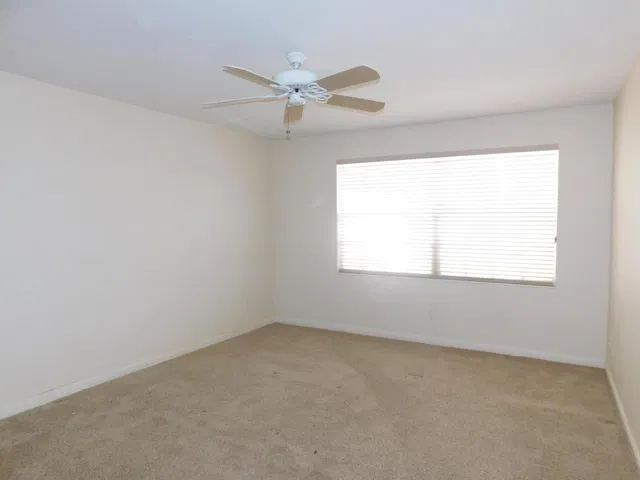 Residence photo 9
