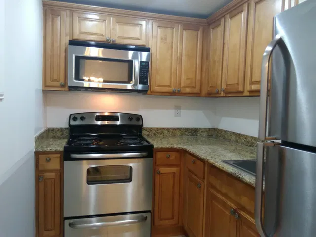 Unit 105 photo 2