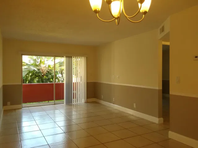 Unit 105 photo 3
