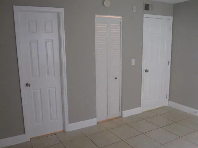 Unit 105 photo 6