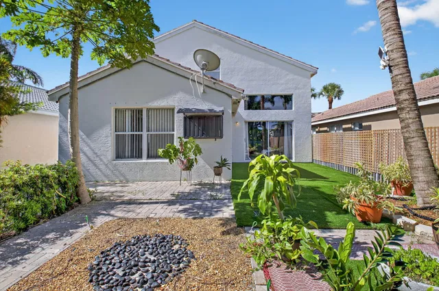  Residence photo 34