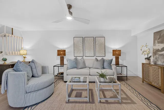 Residence photo 12