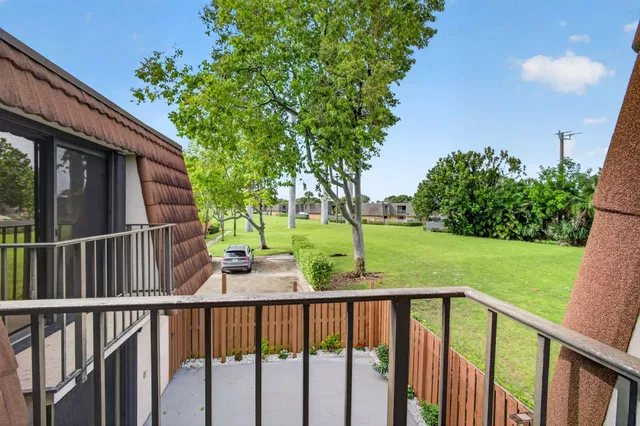 Residence photo 45
