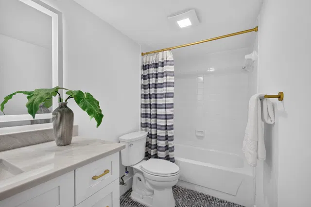 Residence photo 50