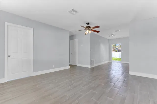 Residence photo 14
