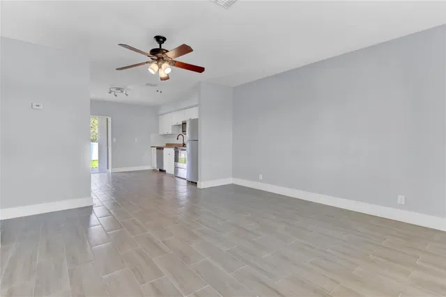  Residence photo 15