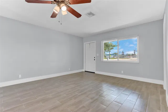  Residence photo 17