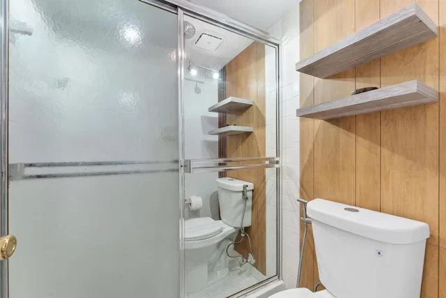 Unit C photo 21