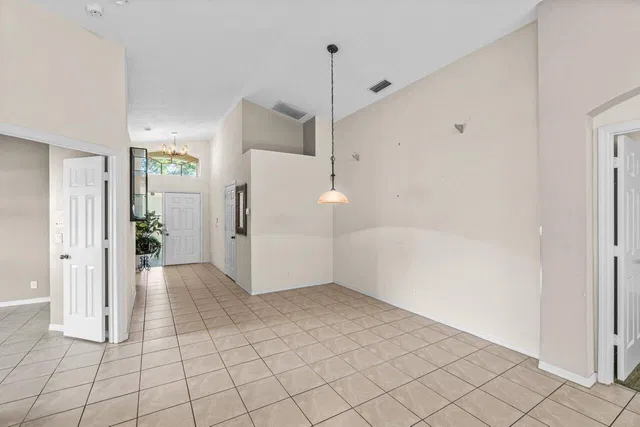 Residence photo 6