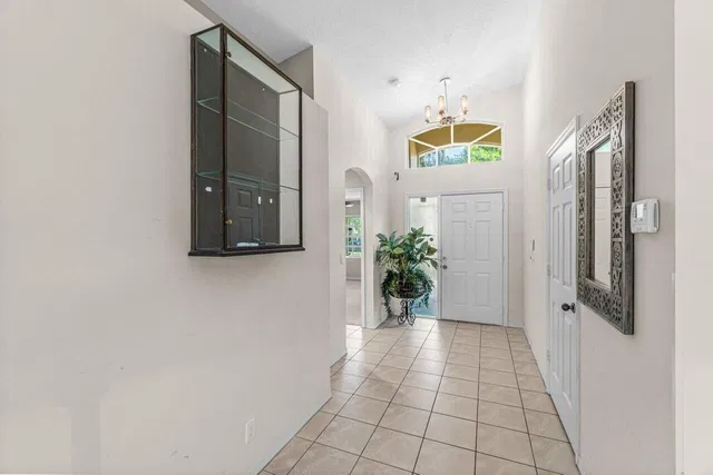Residence photo 4