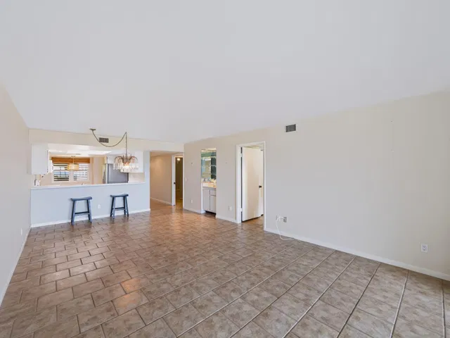  Unit 105 photo 15