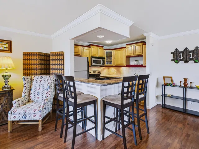  Residence photo 6