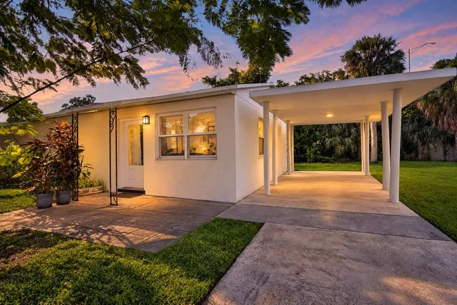 Downtown West Palm Beach Residence photo 2