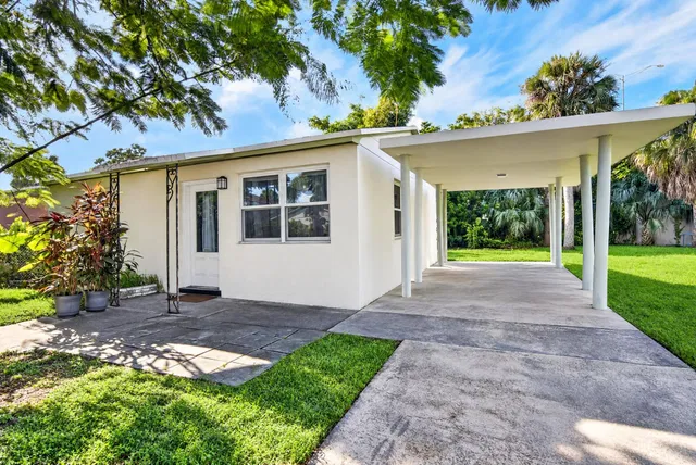 Downtown West Palm Beach Residence photo 3