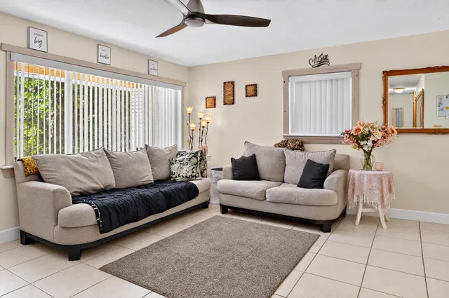 Downtown West Palm Beach Residence photo 5