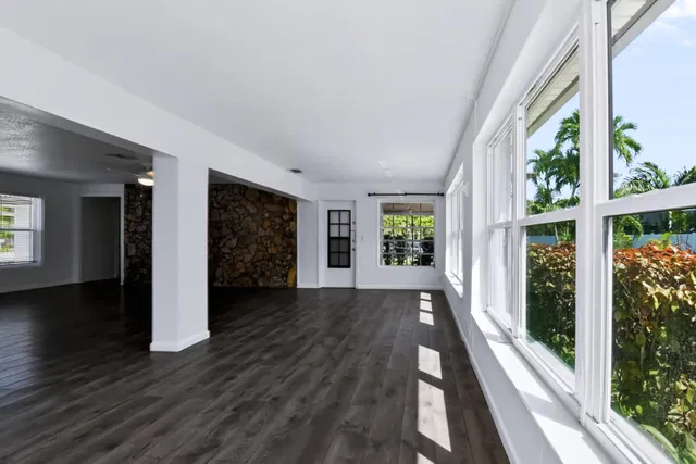 Residence photo 14