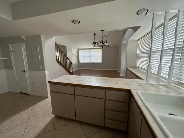  Residence photo 7