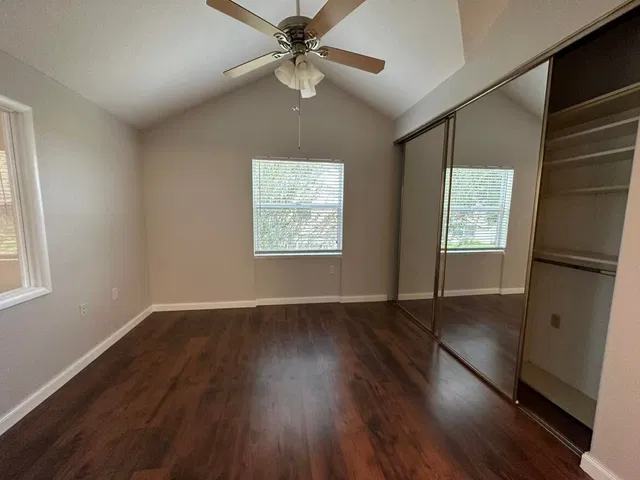  Residence photo 11