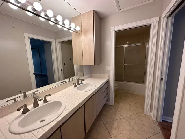  Residence photo 14
