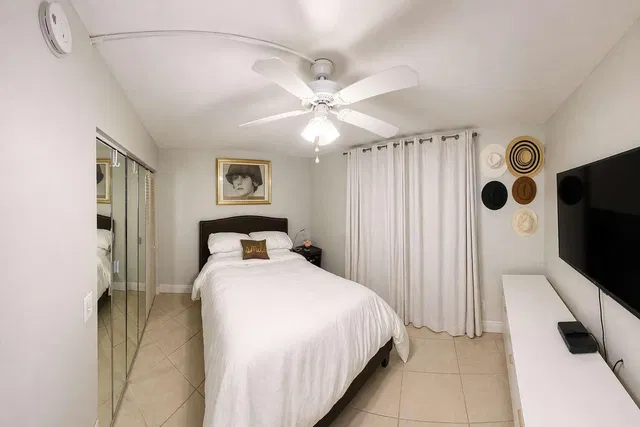 Unit 103 photo 6