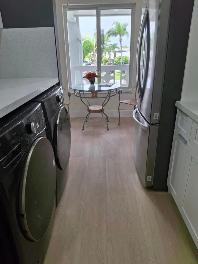 Unit 204 photo 4