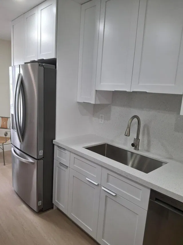 Unit 204 photo 5