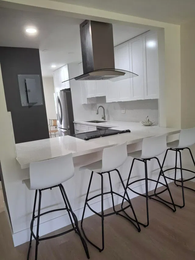 Unit 204 photo 7