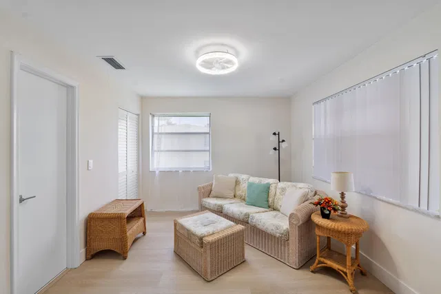 Unit 204 photo 13