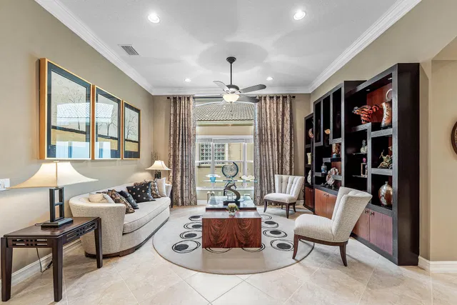 Residence photo 5