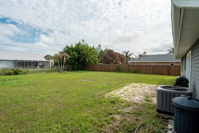Residence photo 18