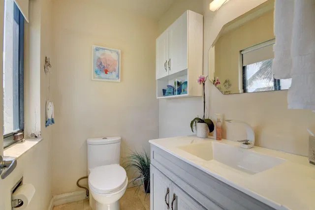  Unit 2 photo 13