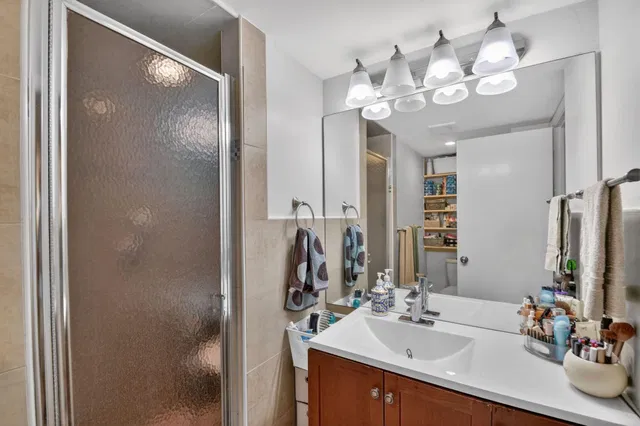  Unit 204 photo 32