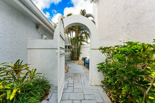 PGA National Palm Beach Gardens Residence photo 24