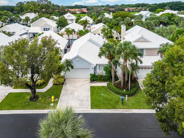 PGA National Palm Beach Gardens Residence photo 29