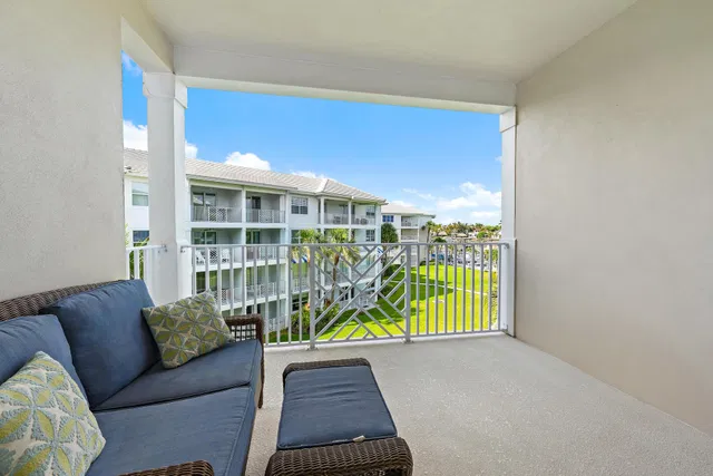  Residence photo 15