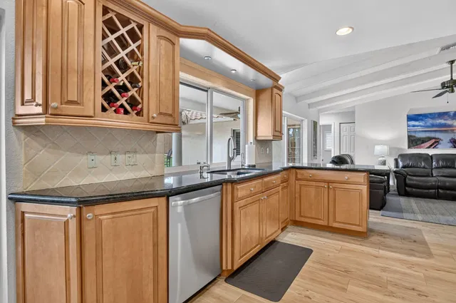 Residence photo 23