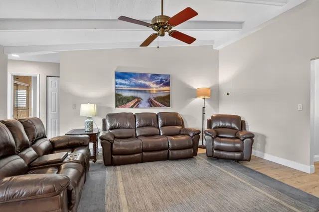 Residence photo 28
