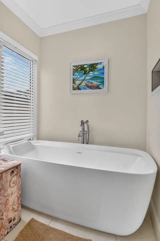 Residence photo 37