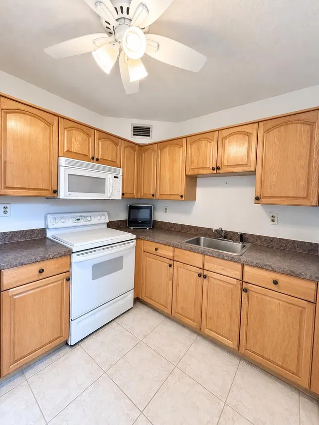 Residence photo 4