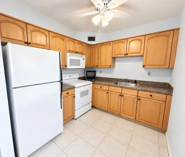 Residence photo 6