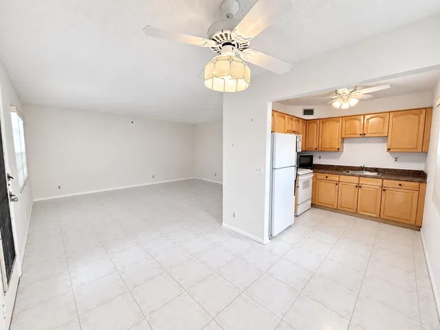 Residence photo 7