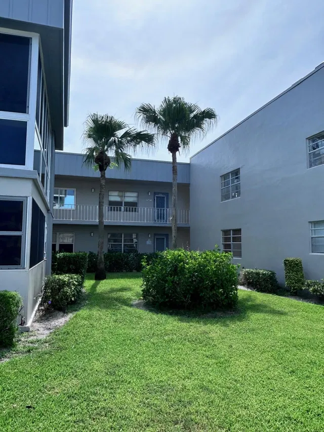 Residence photo 31