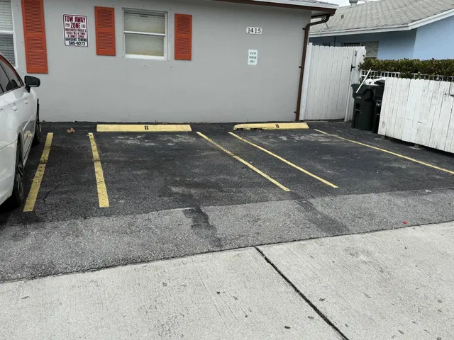 Unit 4 photo 14