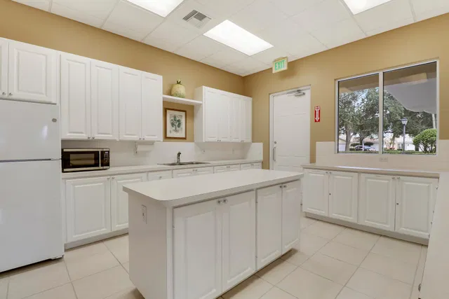 Residence photo 34