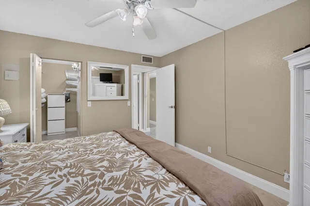 Unit 264 photo 42