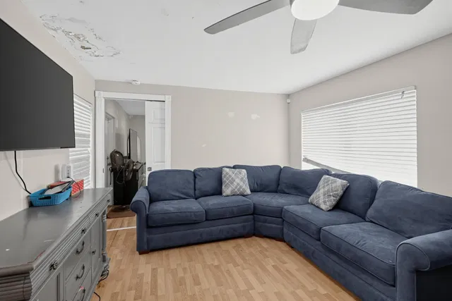 Residence photo 6