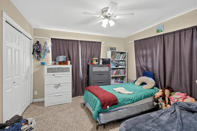 Residence photo 22