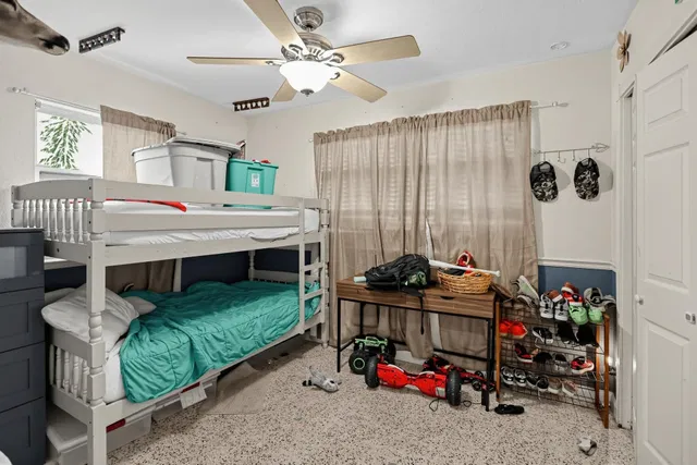 Residence photo 23